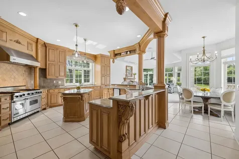 5N113 Burr Road St. Charles IL 60175