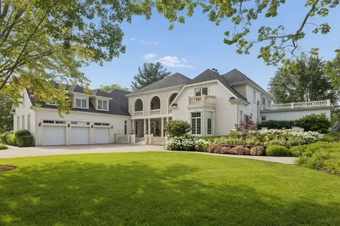 5N113 Burr Road St. Charles IL 60175
