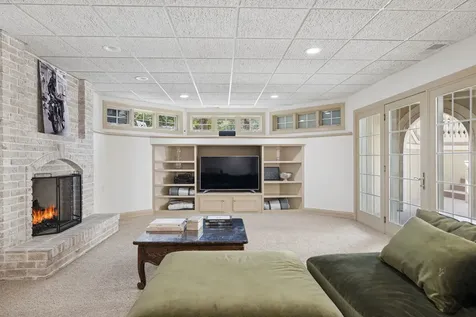 5N113 Burr Road St. Charles IL 60175