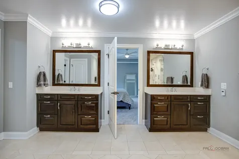 634 East Sunnyside Avenue Libertyville IL 60048