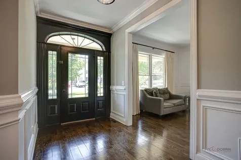 634 East Sunnyside Avenue Libertyville IL 60048