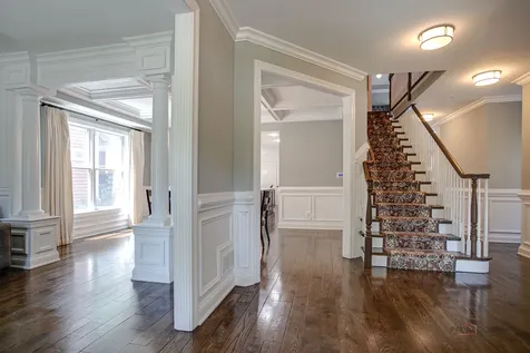 634 East Sunnyside Avenue Libertyville IL 60048