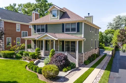634 East Sunnyside Avenue Libertyville IL 60048