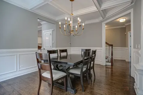 634 East Sunnyside Avenue Libertyville IL 60048
