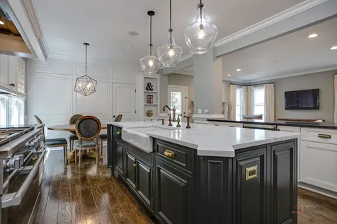634 East Sunnyside Avenue Libertyville IL 60048