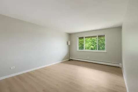 535 South Cleveland Avenue Arlington Heights IL 60005