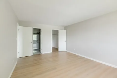 535 South Cleveland Avenue Arlington Heights IL 60005