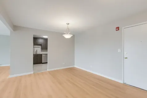 535 South Cleveland Avenue Arlington Heights IL 60005
