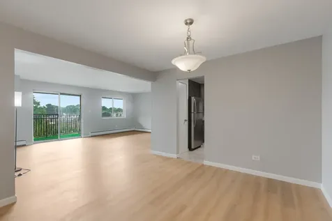 535 South Cleveland Avenue Arlington Heights IL 60005