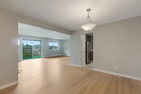 535 South Cleveland Avenue Arlington Heights IL 60005
