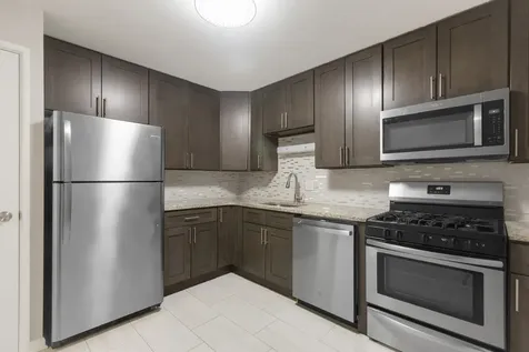 535 South Cleveland Avenue Arlington Heights IL 60005