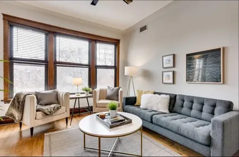 1250 West Grace Street Chicago IL 60613