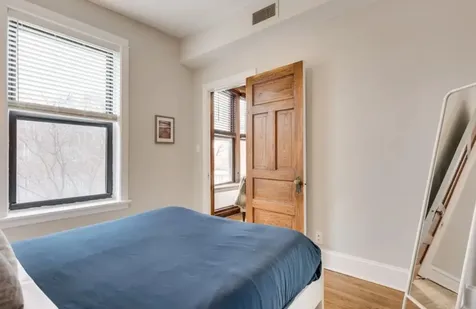 1250 West Grace Street Chicago IL 60613