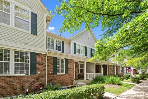 642 West Moreland Avenue Addison IL 60101