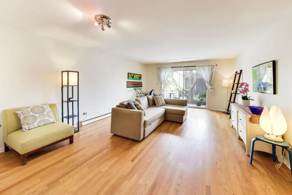 1125 West Lunt Avenue Chicago IL 60626