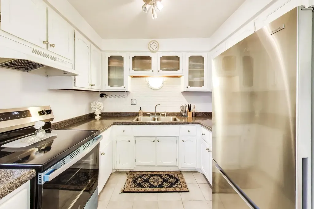 1125 West Lunt Avenue Chicago IL 60626