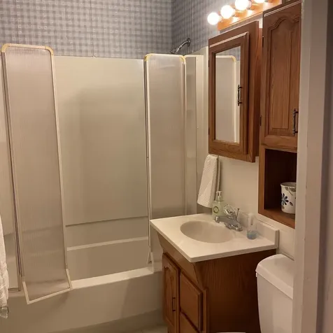 2002 Ridge Avenue Rockford IL 61103