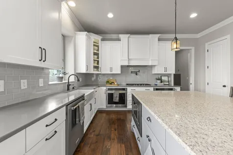 39W861 South Hathaway Lane Geneva IL 60134
