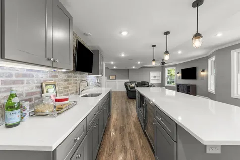 39W861 South Hathaway Lane Geneva IL 60134