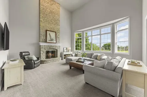 39W861 South Hathaway Lane Geneva IL 60134