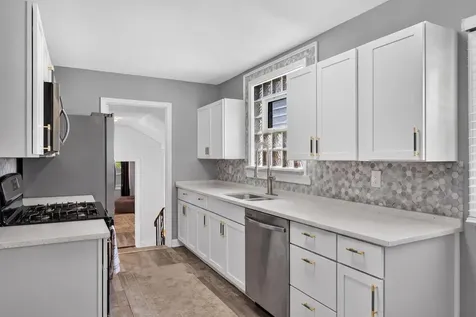 1101 22ND Avenue Bellwood IL 60104