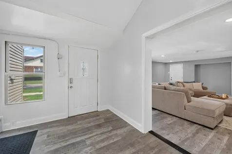 1101 22ND Avenue Bellwood IL 60104