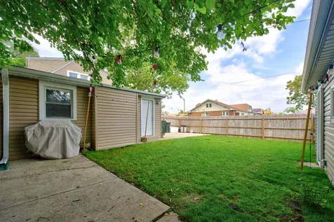 1101 22ND Avenue Bellwood IL 60104