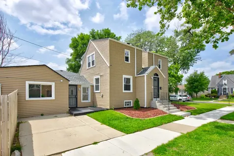 1101 22ND Avenue Bellwood IL 60104