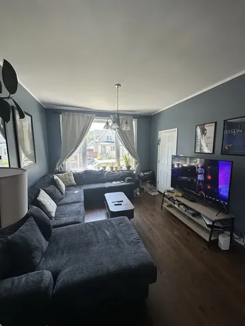 5110 West Byron Street Chicago IL 60641