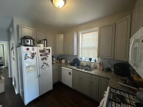 5110 West Byron Street Chicago IL 60641