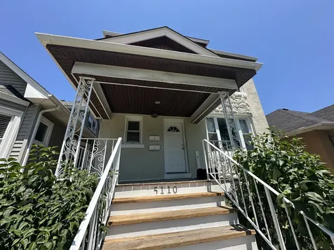 5110 West Byron Street Chicago IL 60641