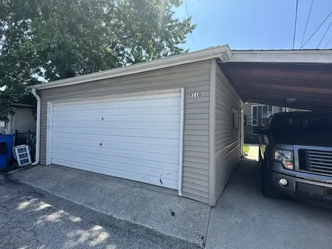 5110 West Byron Street Chicago IL 60641