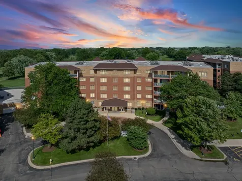 720 Creekside Drive Mount Prospect IL 60056