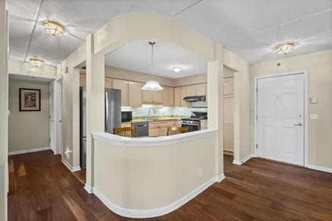 720 Creekside Drive Mount Prospect IL 60056