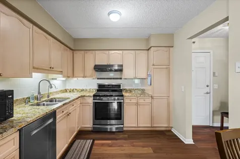 720 Creekside Drive Mount Prospect IL 60056
