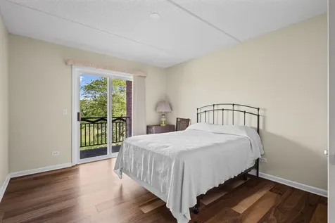 720 Creekside Drive Mount Prospect IL 60056