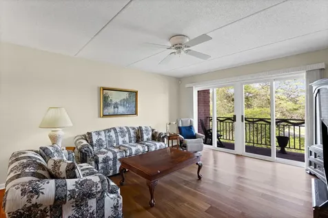 720 Creekside Drive Mount Prospect IL 60056
