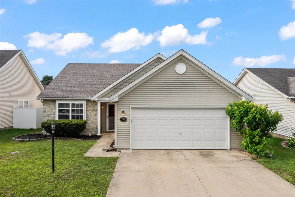 703 Bardeen Lane Champaign IL 61822