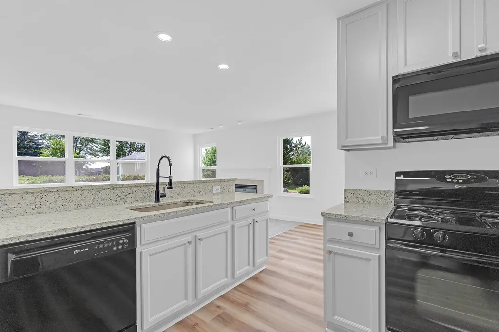 260 Wedgewood Circle Lake In The Hills IL 60156