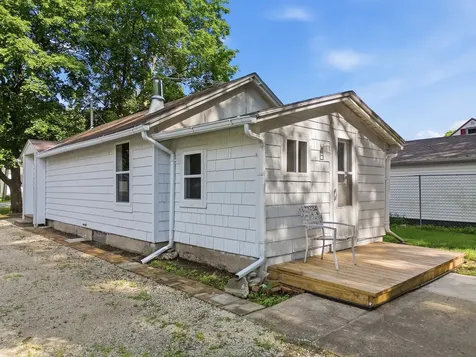 919 Sheridan Avenue Dixon IL 61021