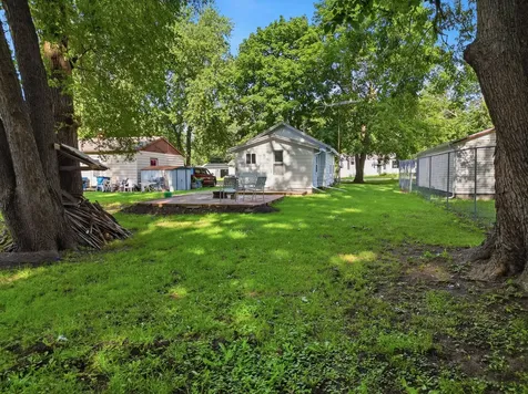 919 Sheridan Avenue Dixon IL 61021