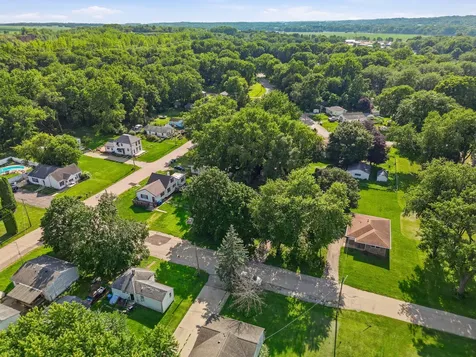 919 Sheridan Avenue Dixon IL 61021