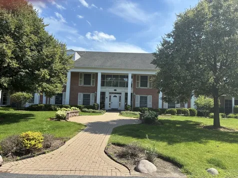 112 Carriage Way Drive Burr Ridge IL 60527