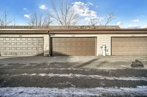 1269 Court D Hanover Park IL 60133