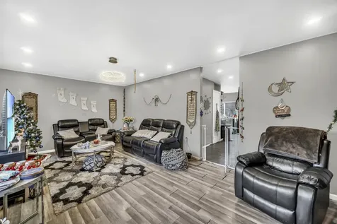 1269 Court D Hanover Park IL 60133
