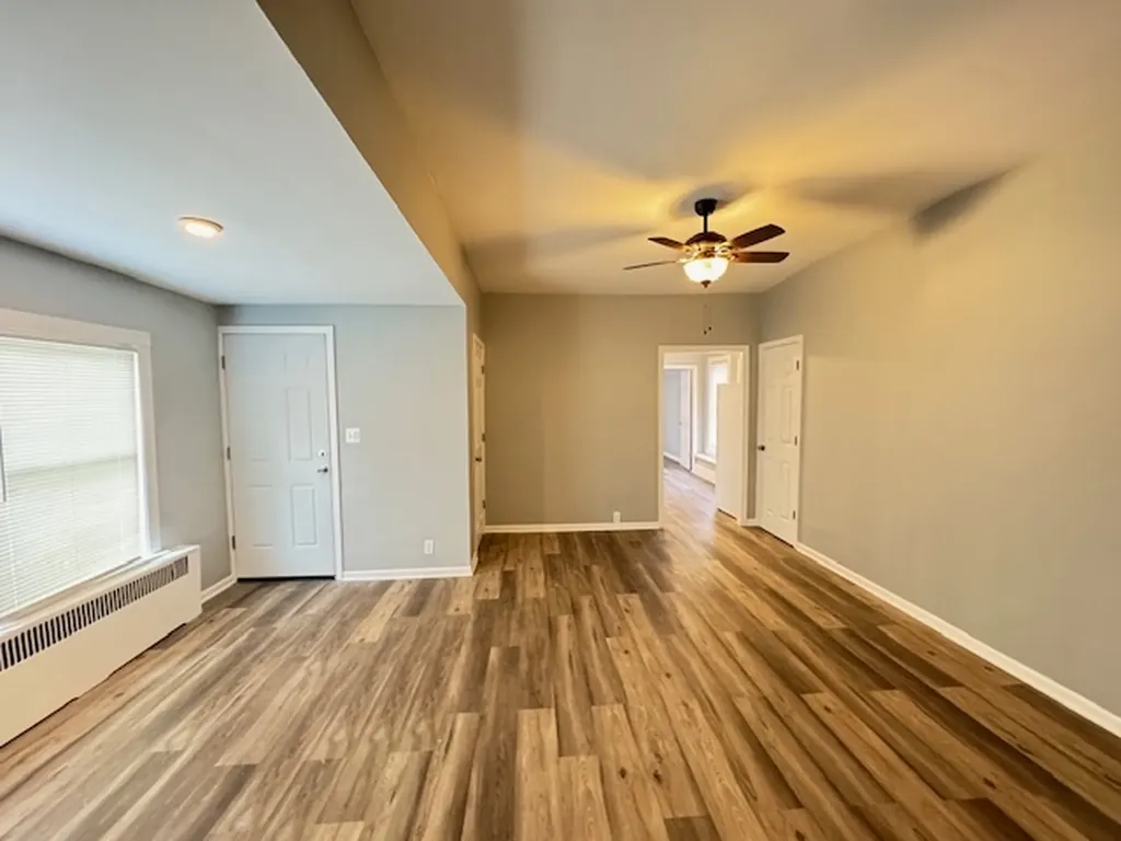 148 North Root Street Aurora IL 60505