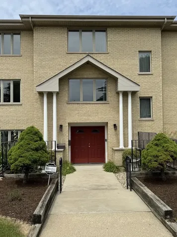 920 North Northwest Highway Park Ridge IL 60068