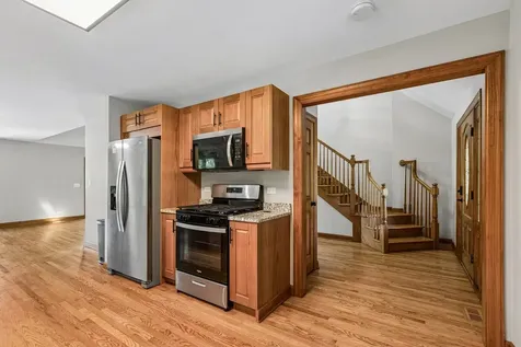 1921 Annettes Circle Sugar Grove IL 60554