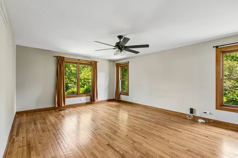 1921 Annettes Circle Sugar Grove IL 60554