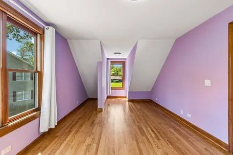 1921 Annettes Circle Sugar Grove IL 60554
